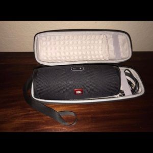 JBL speaker charge 4